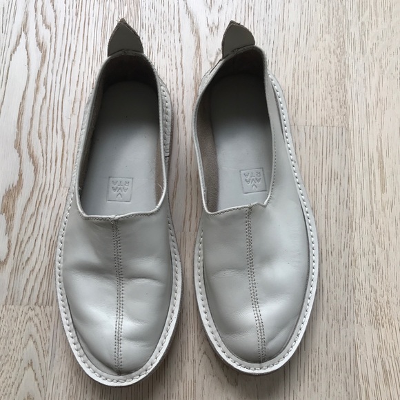 Vayarta leather slip-on shoes - Picture 2 of 3